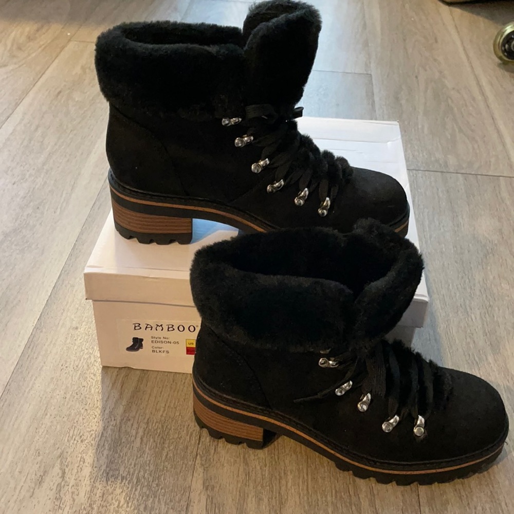 Bamboo Edison Black Lace Up Boots Size 7.5